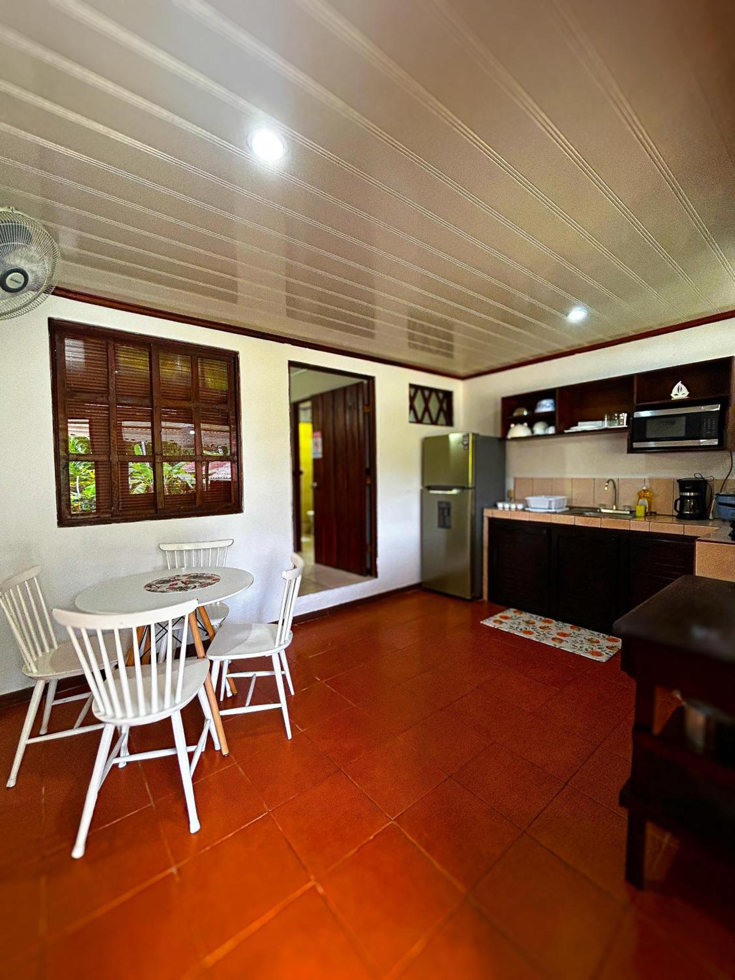 Cabinas Ole Caribe Puerto Viejo de Talamanca Exterior foto